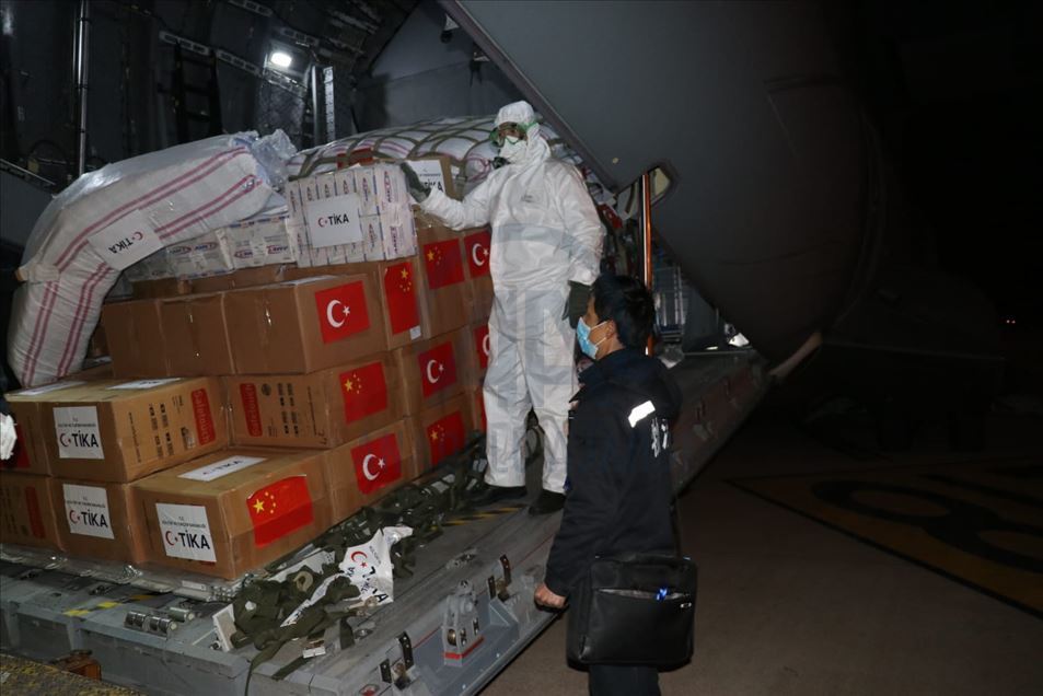 Turkey begins evacuation of Turks from China
