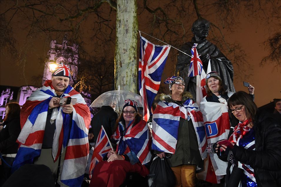 Britania largohet nga BE-ja pas 47 vitesh anëtarësim