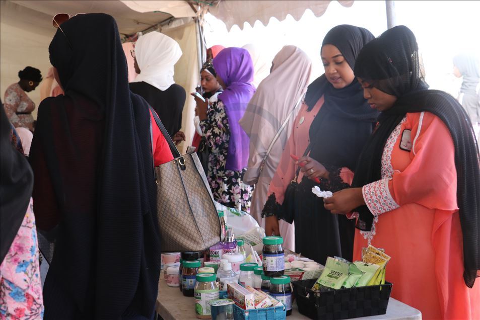 Senegal'de Dünya Başörtüsü Günü etkinliği