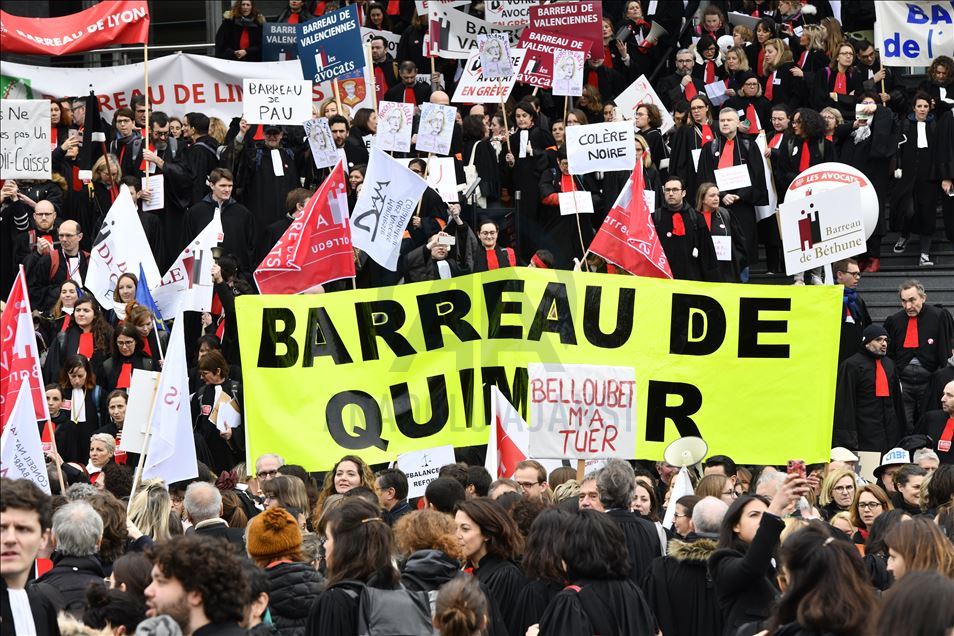 Fransa'da protesto