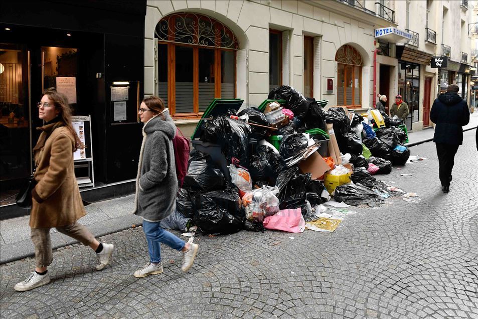 Trash Collector Trade Union Strike against pension reform in Paris