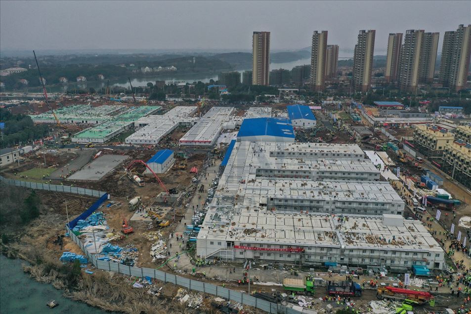 Construcción del hospital Huoshenshan en Wuhan, China