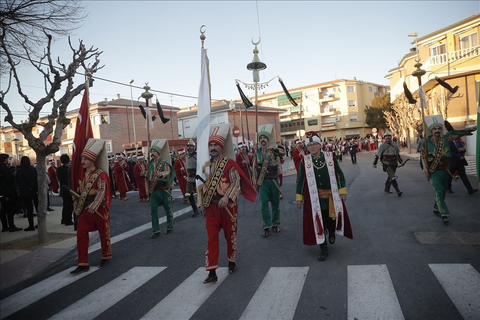 Mehteran Birliği ilk kez yürüdüğü İspanya'da herkesi etkiledi