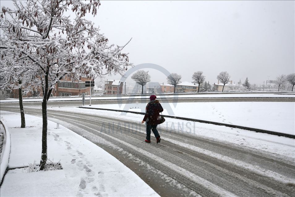 Ankara'da kar yağışı