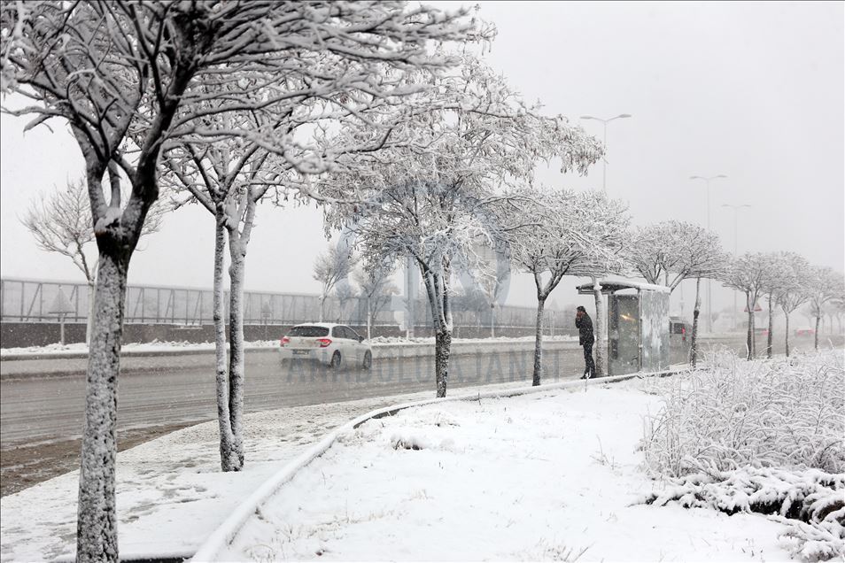 Ankara'da kar yağışı