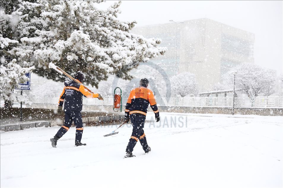 Ankara'da kar yağışı