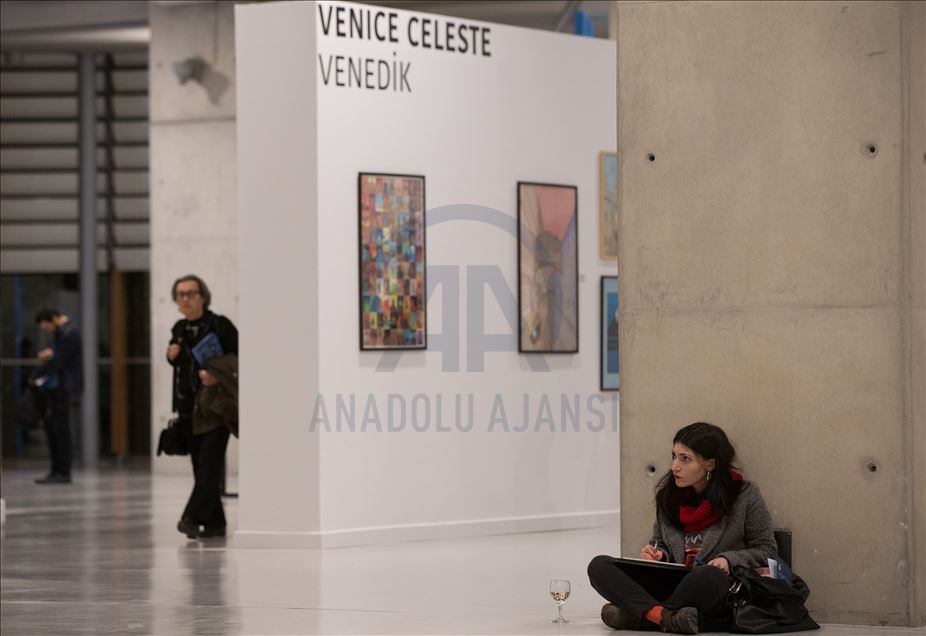 Fransız çizgi roman sanatçısı Moebius ile Enki Bilal'in eserleri başkentte sergileniyor