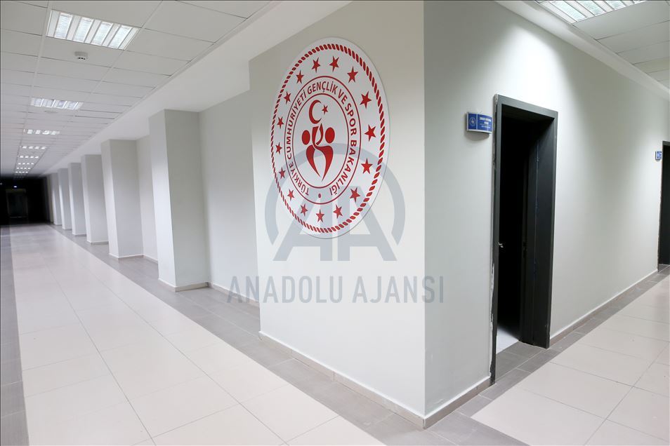 Burhan Felek Atletizm Stadı kapılarını açıyor