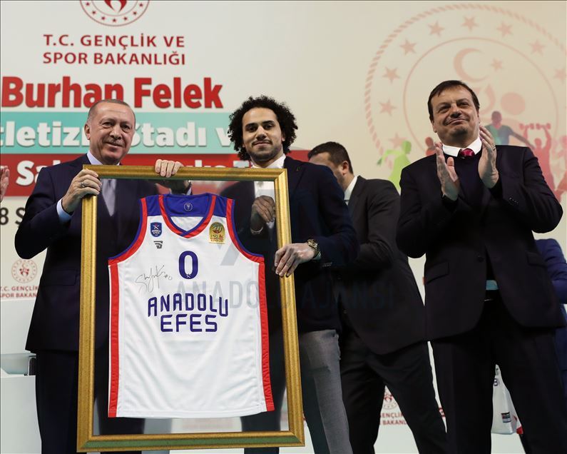 Burhan Felek Atletizm Stadı ve Çalışma Salonları Açılış Töreni