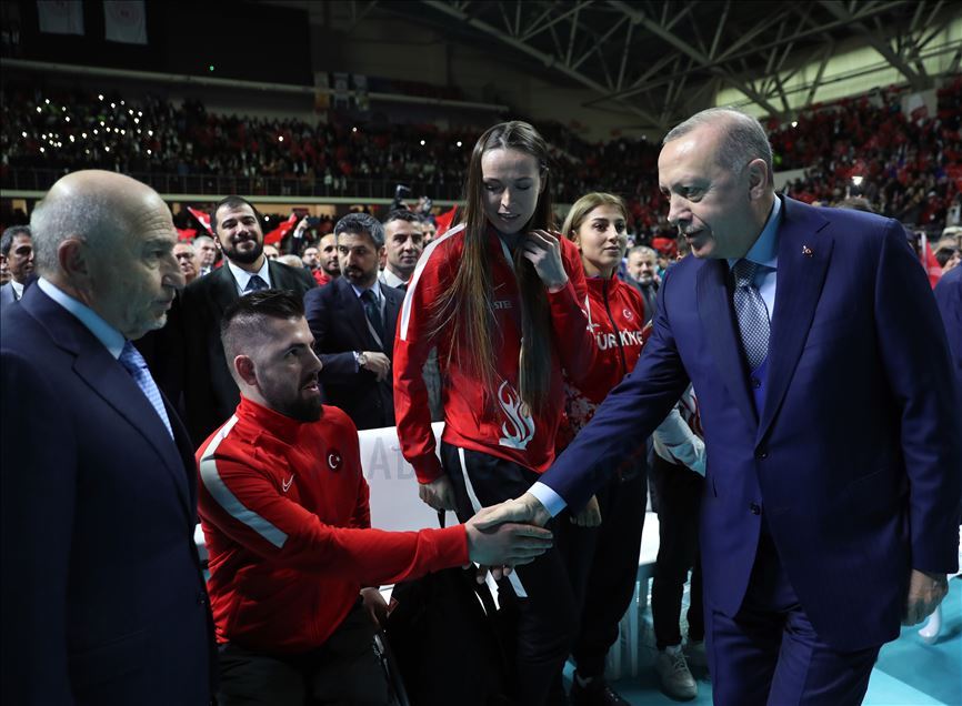 Burhan Felek Atletizm Pisti'nin açılış töreni