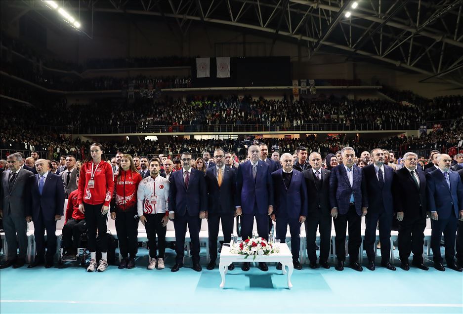 Burhan Felek Atletizm Pisti'nin açılış töreni