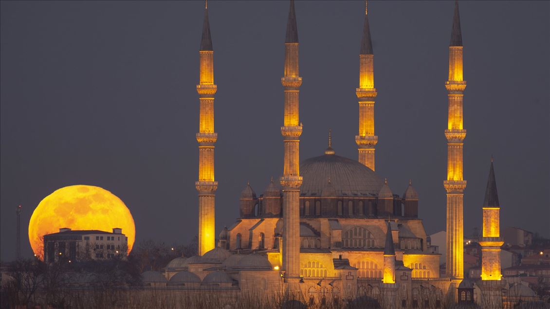 Supermoon in Turkey's Edirne