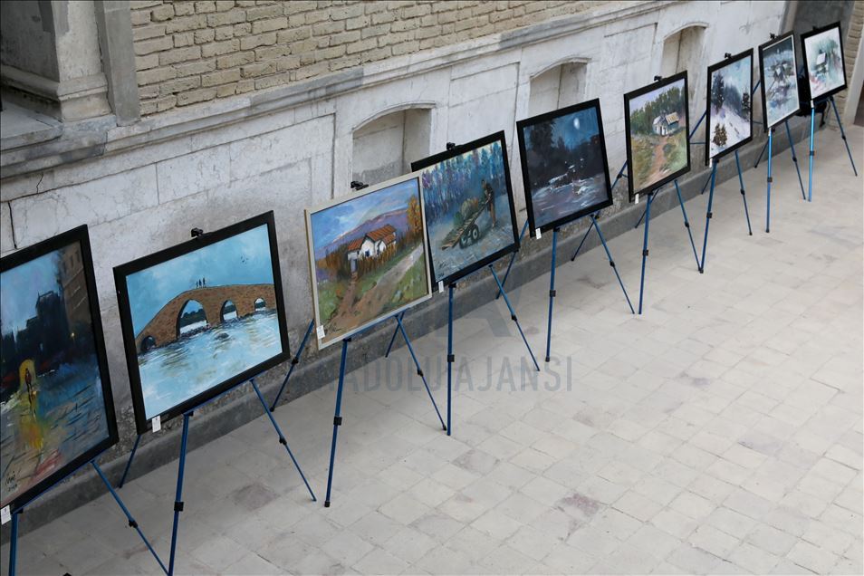 پێشانگایەکی تابلۆ و نیگارکێشی لەسەر قەڵای هەولێر کرایەوە