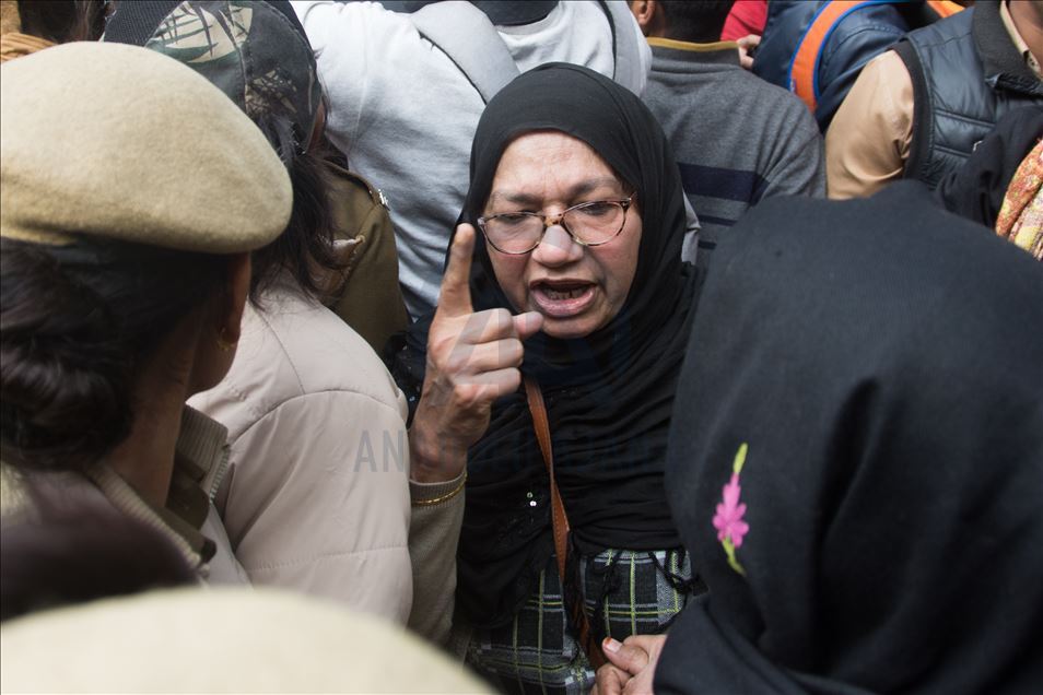 March to Parliament against CAA-NRC halt by police