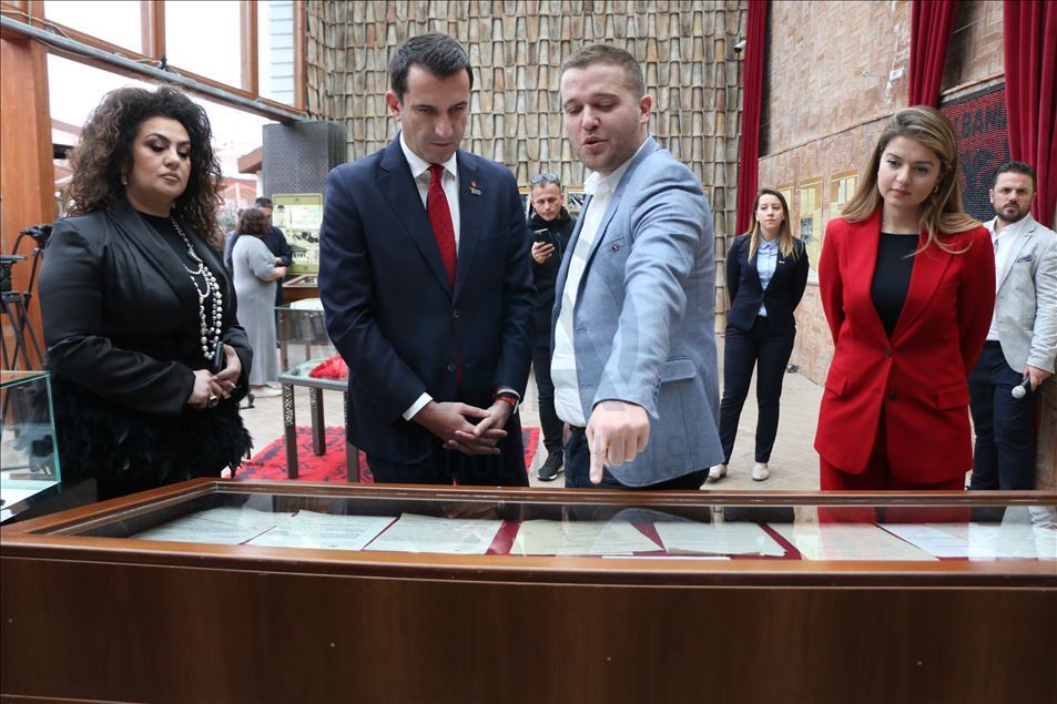 Shqipëri, hapet ekspozita “Tirana, 100-vjet kryeqytet”