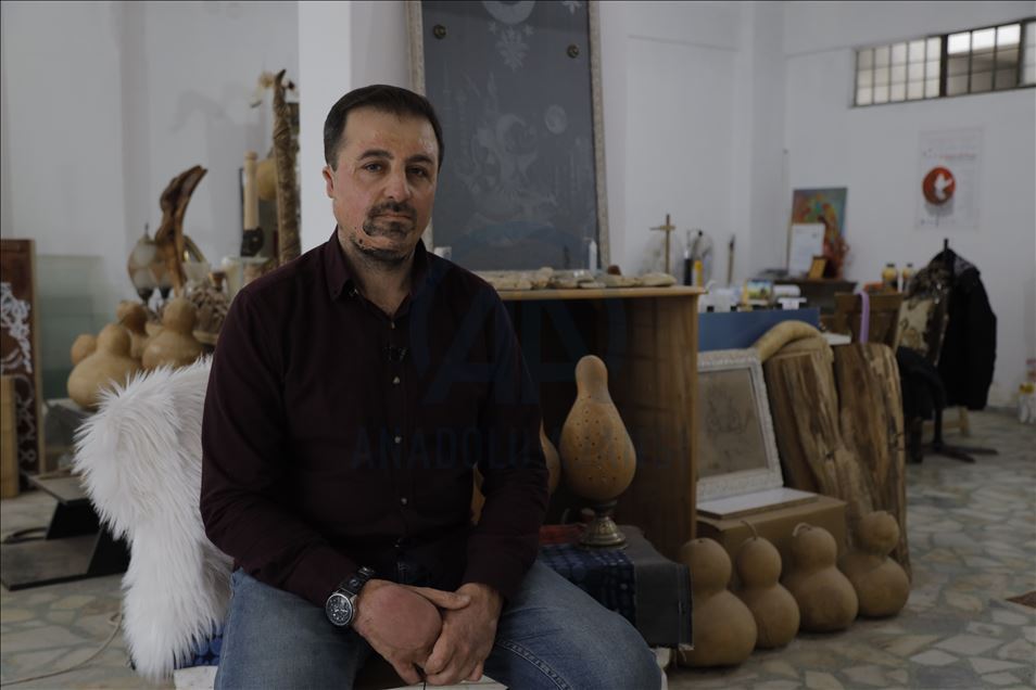 فنان عراقي سوري ينحت في تركيا حضارة الرافدين