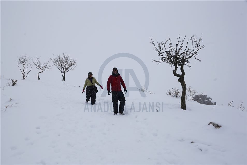 جلوه‌های زیبای برف در شهر کاپادوکیا ترکیه