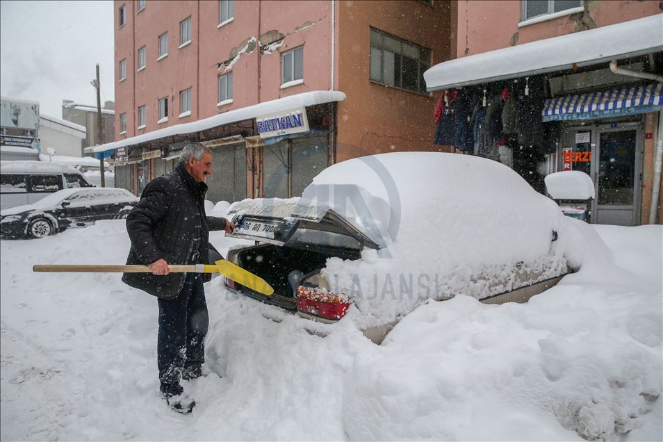 Snow depth exceeds one meter in Turkey's Van
