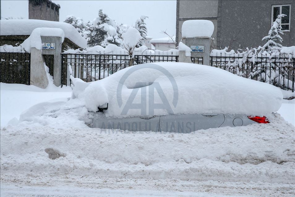 Snow depth exceeds one meter in Turkey's Van