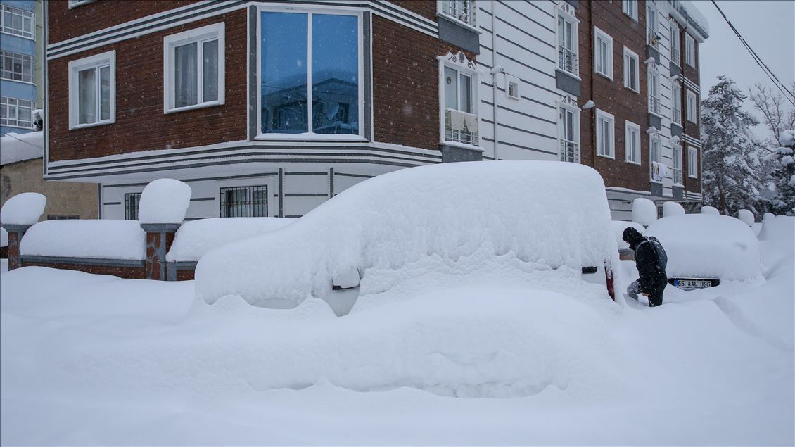 Snow depth exceeds one meter in Turkey's Van