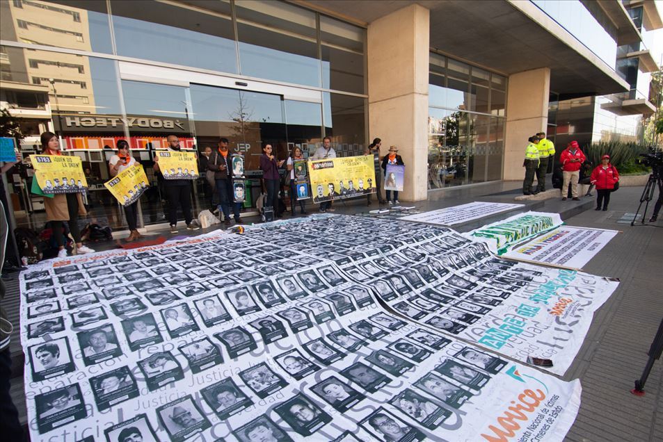 Protesta contra el general retirado Mario Montoya en Bogotá