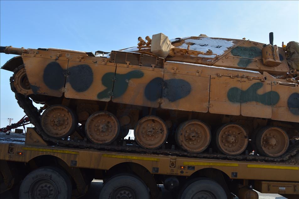 Suriye sınırına tank sevkiyatı