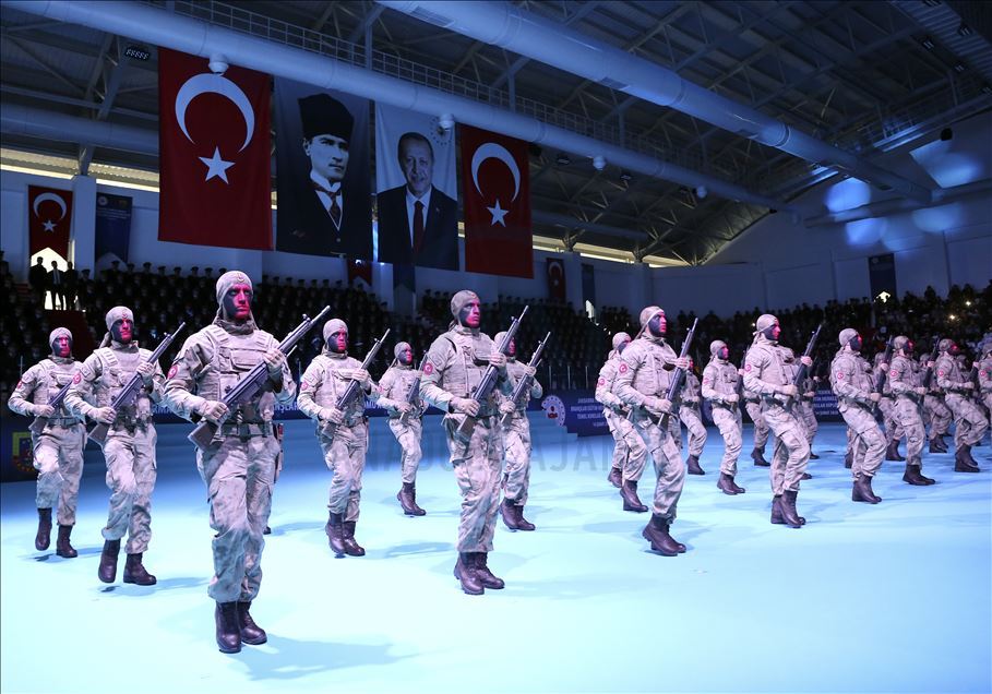 Jandarma subay ve astsubayların mezuniyet heyecanı