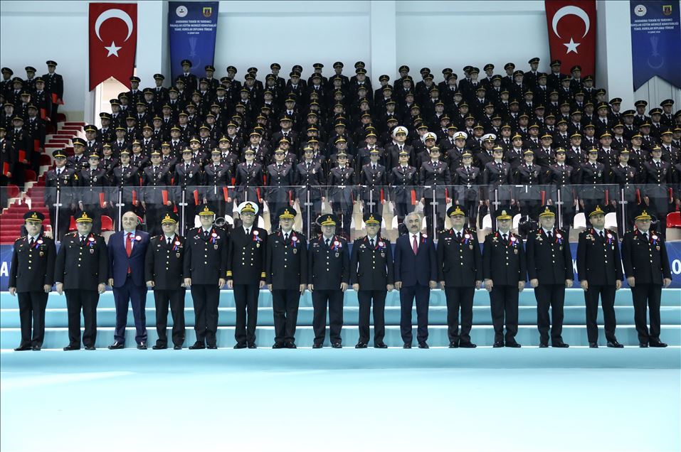 Jandarma subay ve astsubayların mezuniyet heyecanı