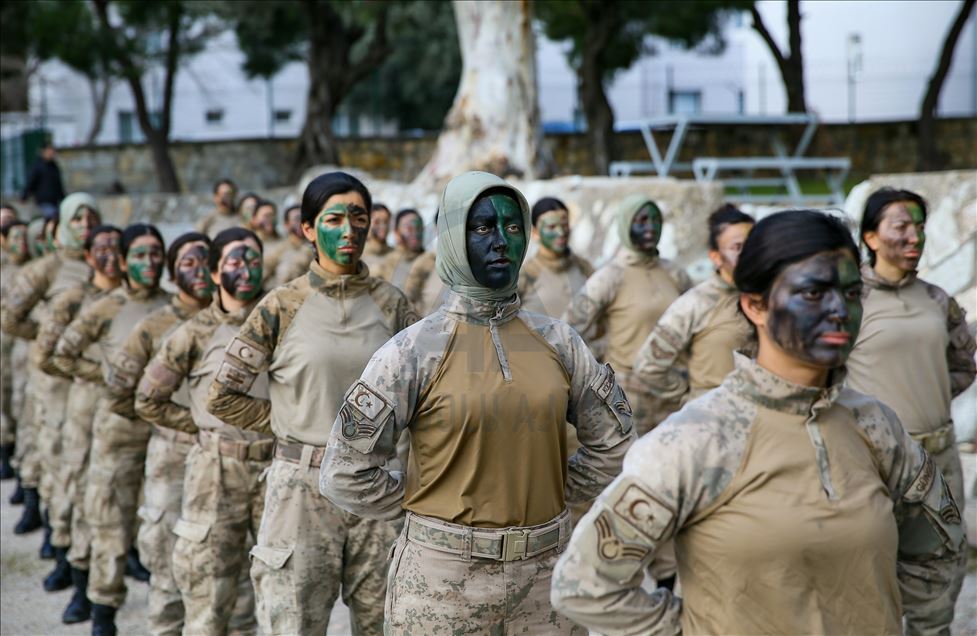 زنان تکاور ترکیه برای انجام وظیفه آماده هستند