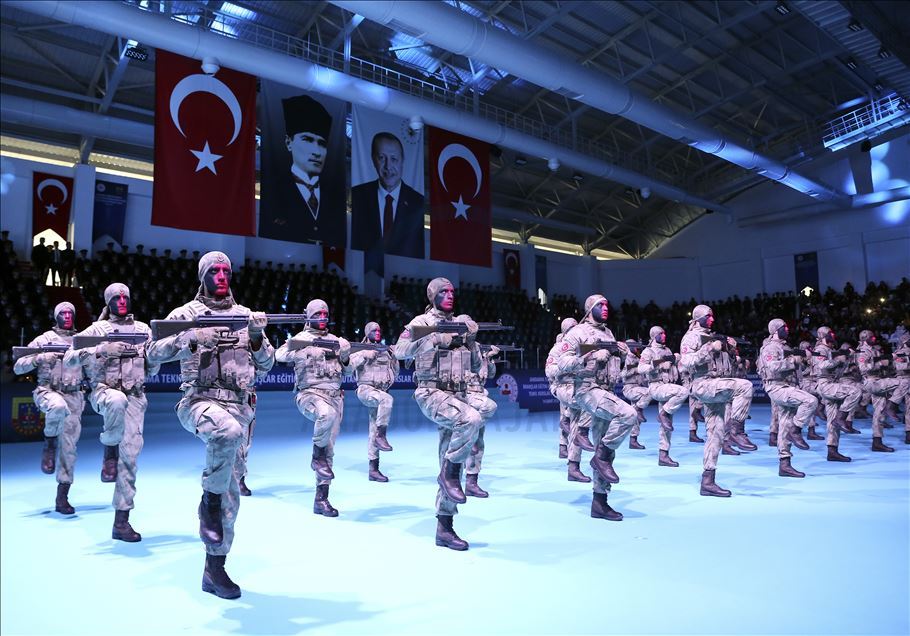 Jandarma subay ve astsubayların mezuniyet heyecanı