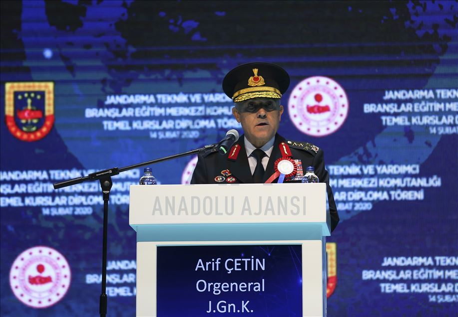 Jandarma subay ve astsubayların mezuniyet heyecanı