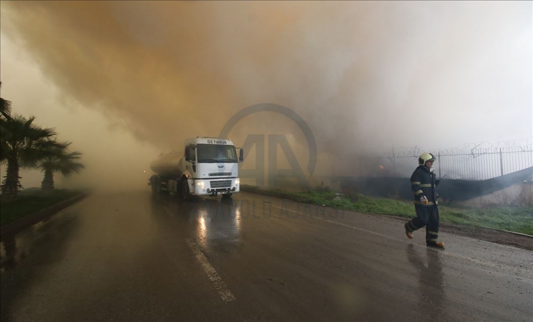 Fire break out in cottonseed oil factory in Adana