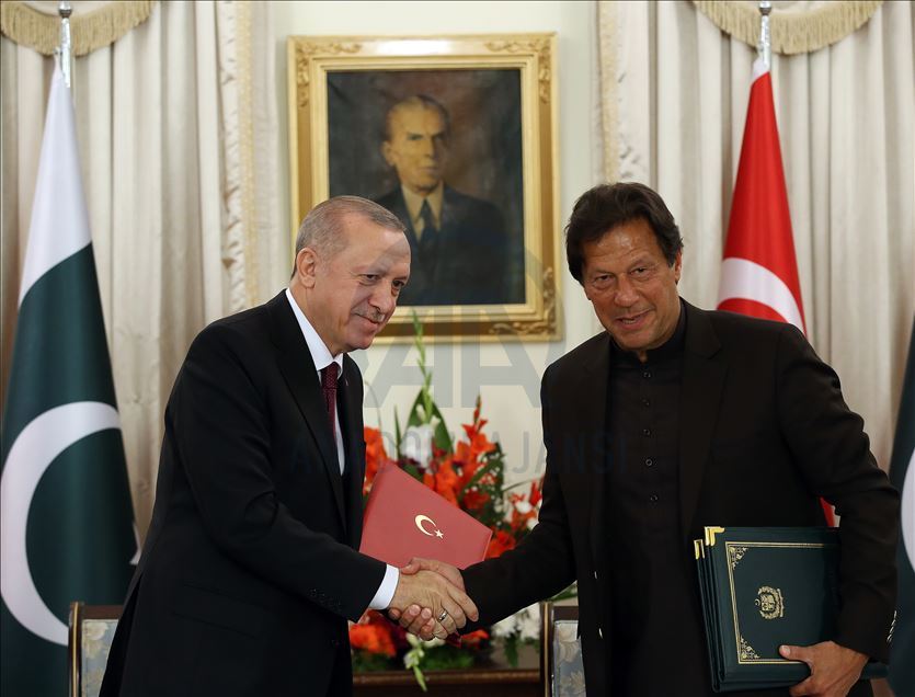 Cumhurbaşkanı Erdoğan ile Pakistan Başbakanı Han ortak basın toplantısı düzenledi