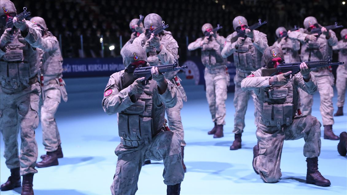 Jandarma subay ve astsubayların mezuniyet heyecanı