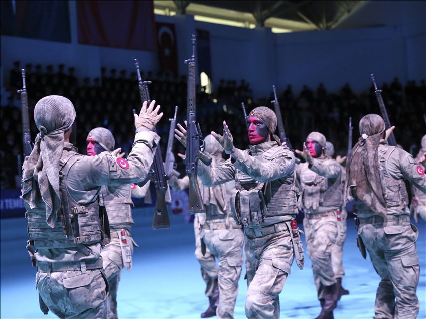 Jandarma subay ve astsubayların mezuniyet heyecanı