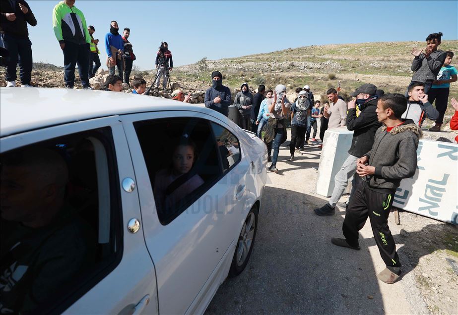 إصابة عشرات الفلسطينيين بمواجهات مع الجيش الإسرائيلي وسط الضفة