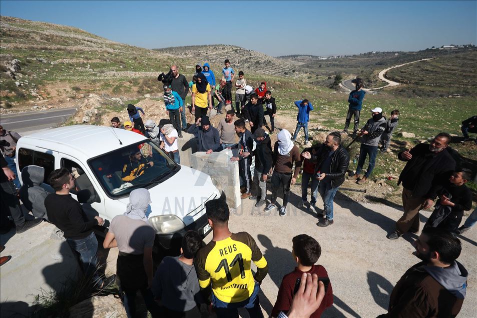 إصابة عشرات الفلسطينيين بمواجهات مع الجيش الإسرائيلي وسط الضفة