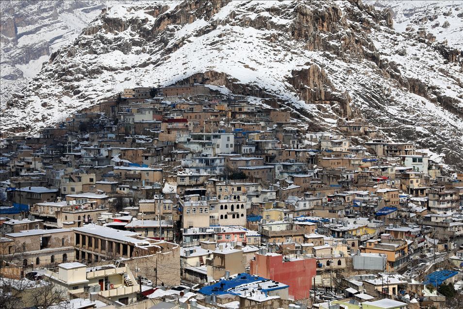 Irak'ın Duhok vilayetinde kar sevinci