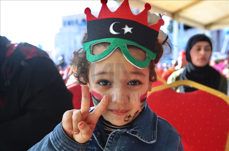 Libyalılar 17 Şubat devrimini kutlamaya başladı
