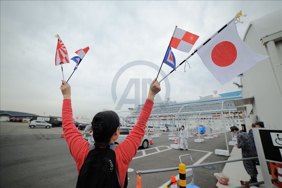 Japonya'da karantinadaki gemide 70 kişide daha "Kovid-19" tespit edildi