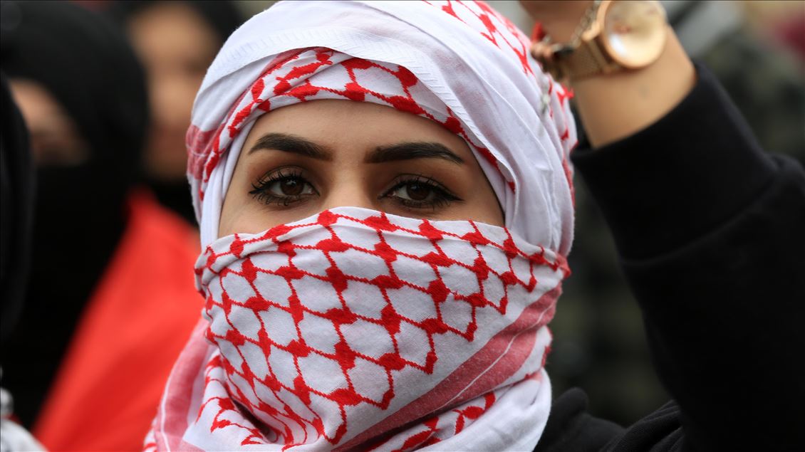 Irak'ta öğrenciler hükümet karşıtı gösterilere destek verdi