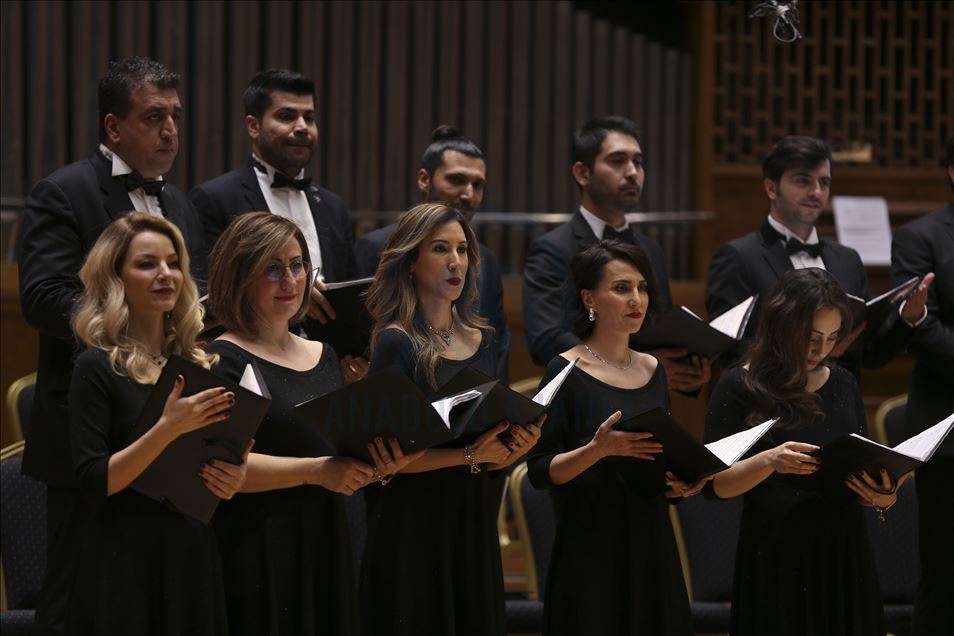 TRT Ankara Radyosu Çoksesli Korosu 50'nci yıl dönümü galası
