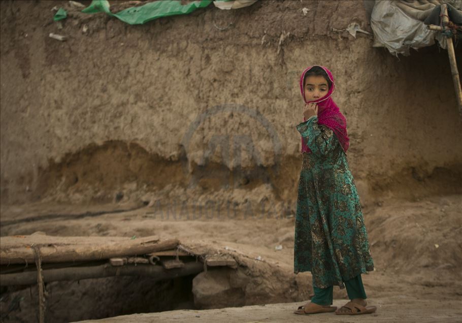 Pakistan'daki Afgan Basti Mülteci Kampı