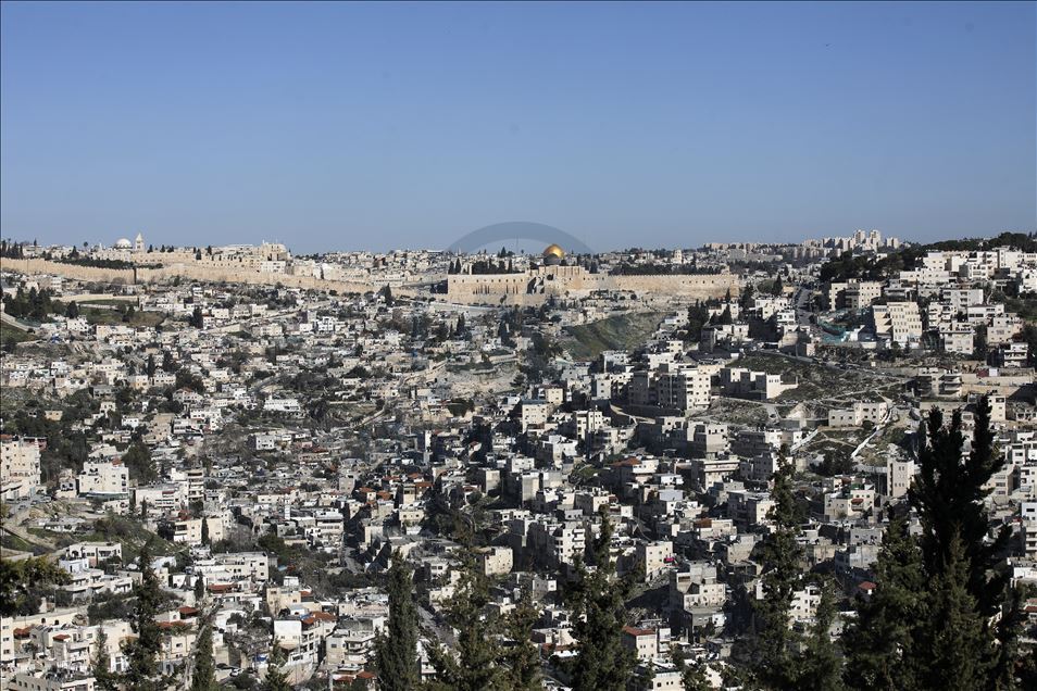 القدس..أبنية ترفرف عليها أعلام غربية تحكي قصصا تاريخية