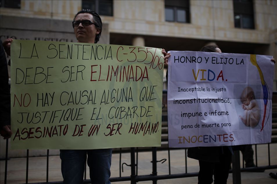 Protesters call for end to abortion in Colombia