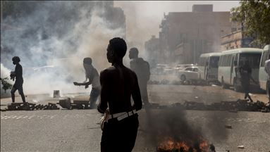 Sudan'da ordudan tasfiyeler protesto edildi