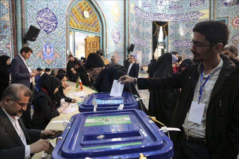 انطلاق التصويت في الانتخابات البرلمانية في إيران
