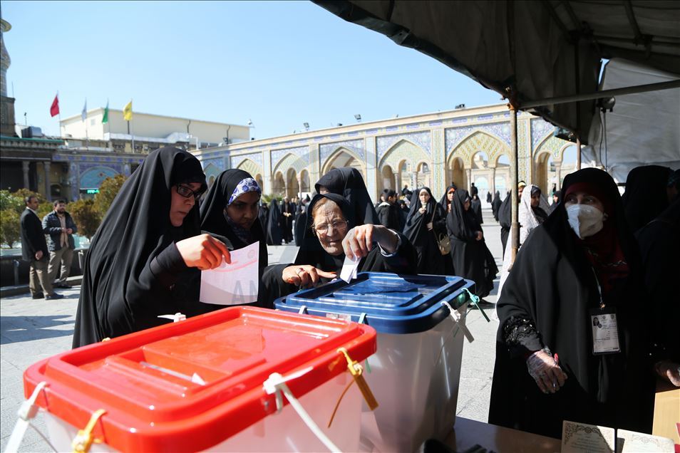 التصويت في الانتخابات البرلمانية في إيران