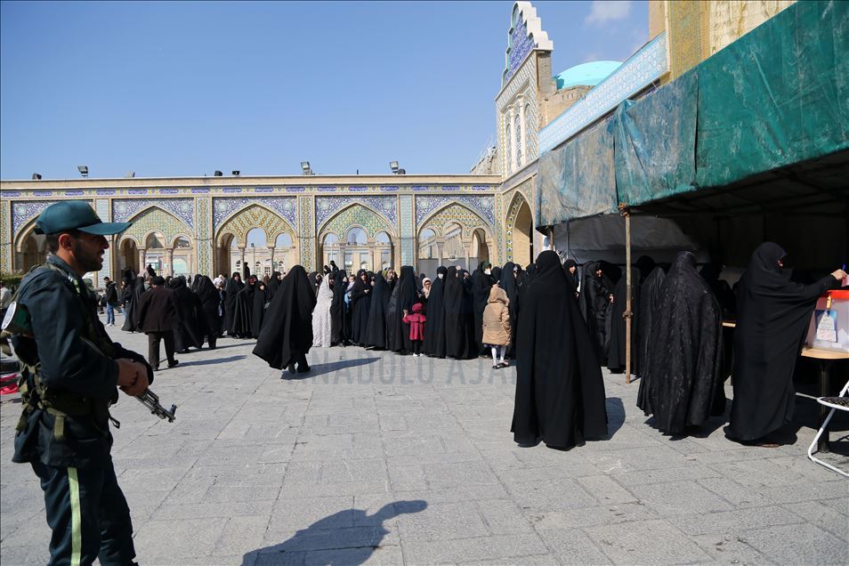 التصويت في الانتخابات البرلمانية في إيران