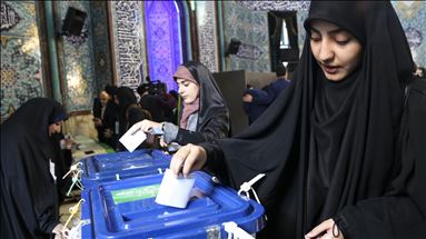 رای گیری یازدهمین دوره انتخابات مجلس ایران آغاز شد